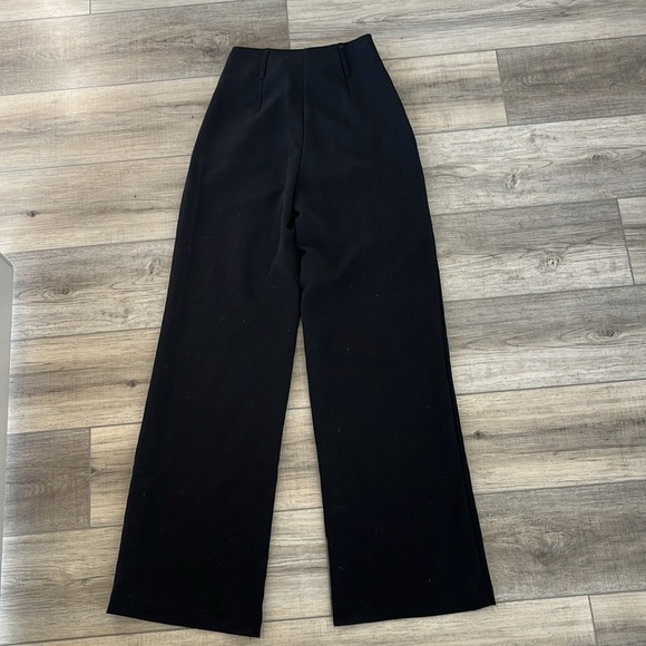 Women's Black wide leg dress pant - Picture 2 of 3